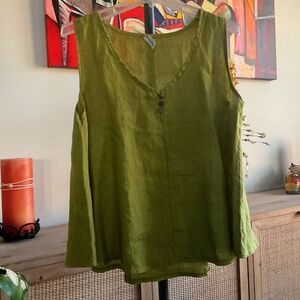 LINEN TANK WITH BUTTON DETAIL